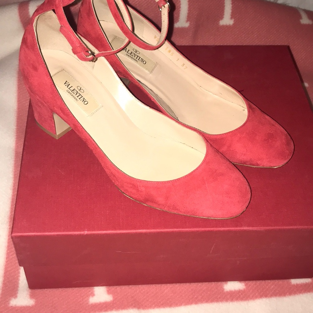 Valentino kitten heel